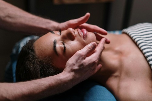 17-gezicht-en-rugmassage-1-15072024152938.jpg