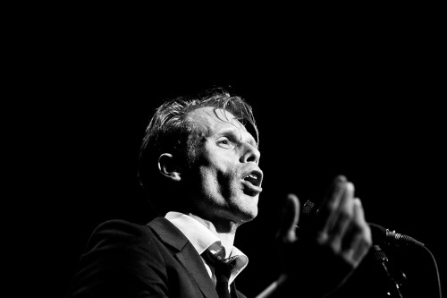 seizbeeld-hommage-a-brel-3kl-c-tine-de-wilde-02062023135639.jpg