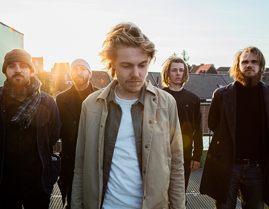 CC ZomerKaffee @ Het Applauws: Augustijn + Mooneye