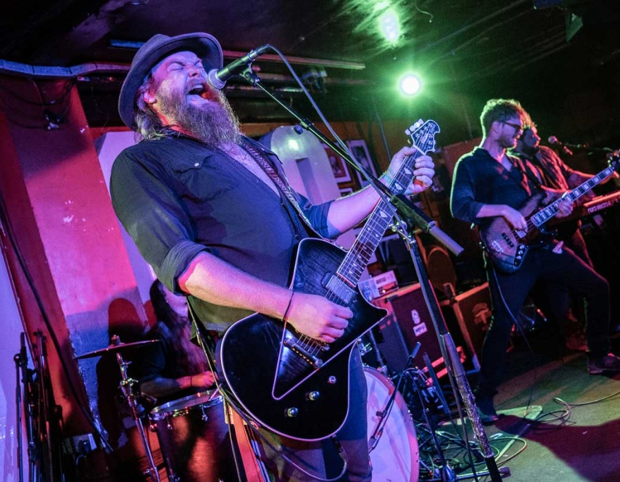 Robert Jon & The Wreck