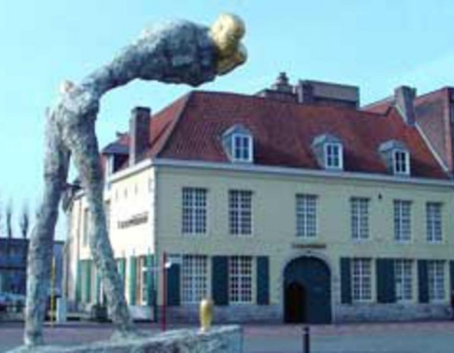 Op zoek naar kunst in Menen